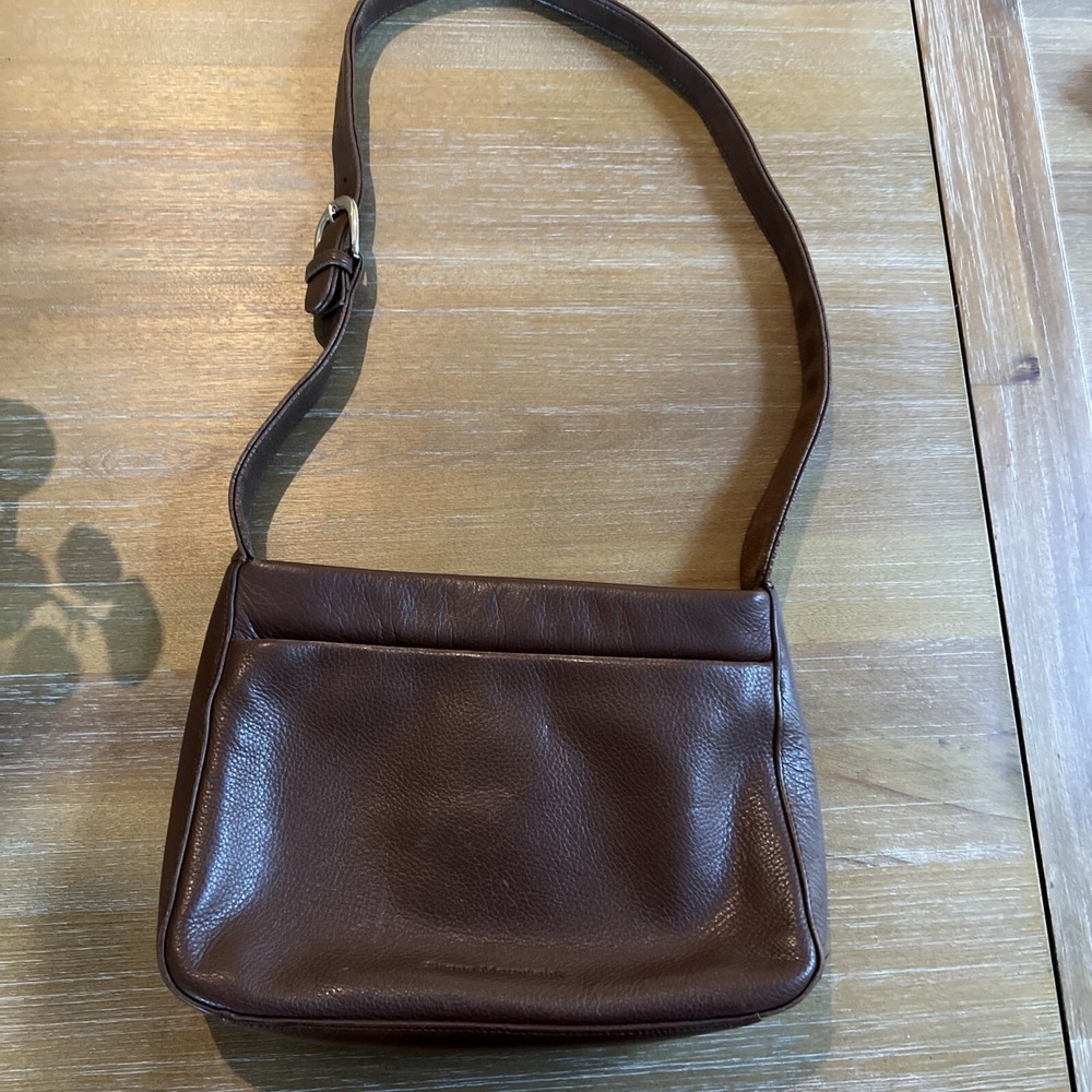 STONE MOUNTAIN  Shoulder Bag Purse Handbag  Leather EUC